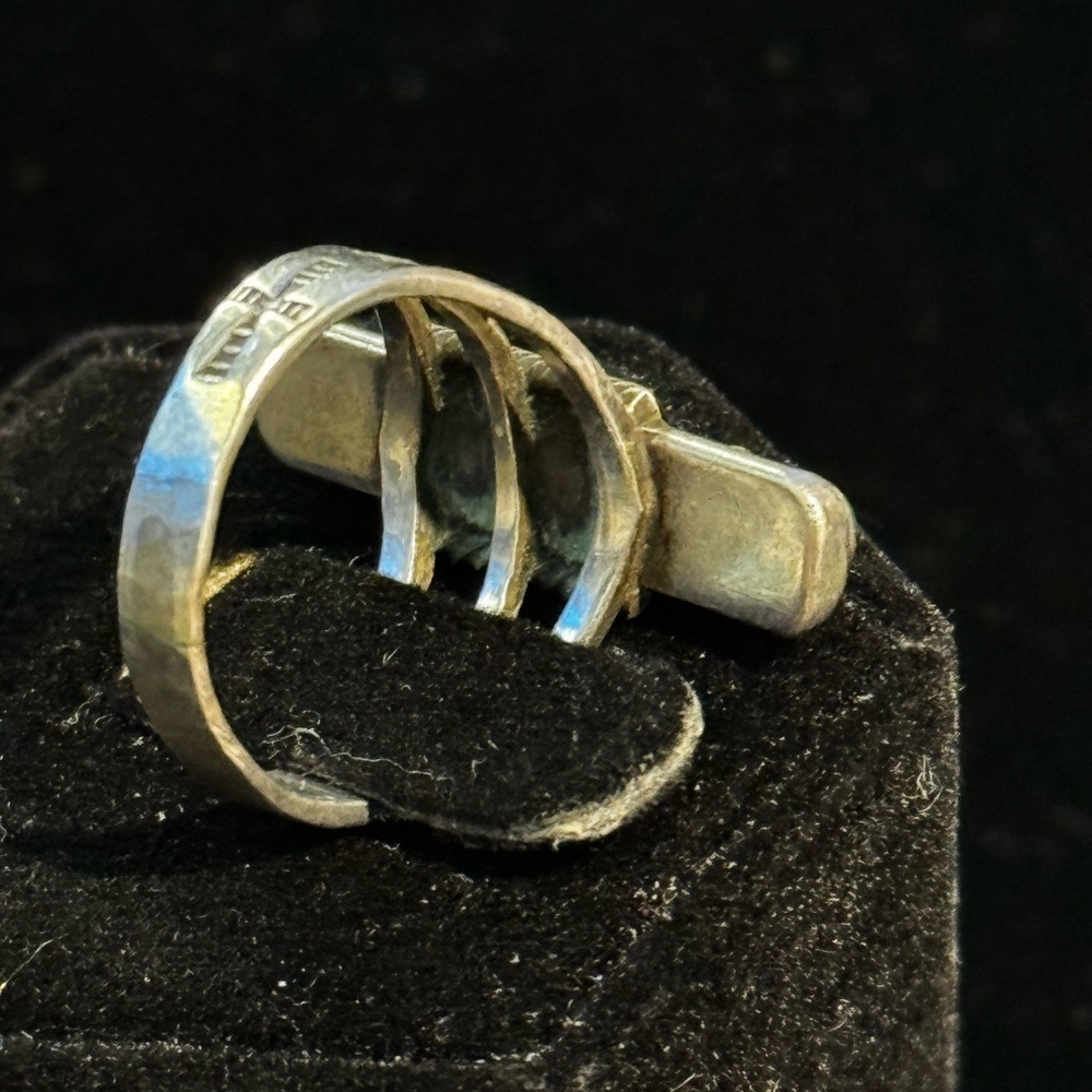 Vintage Native American Turquoise Sterling Silver Ring Size 6 (7) - Picture 6 of 6